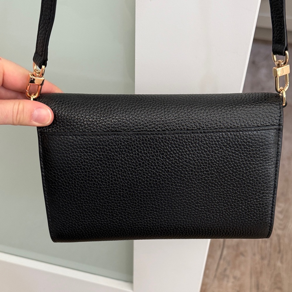 Tory Burch Thea Flat Wallet Crossbody - Picture 5 of 8